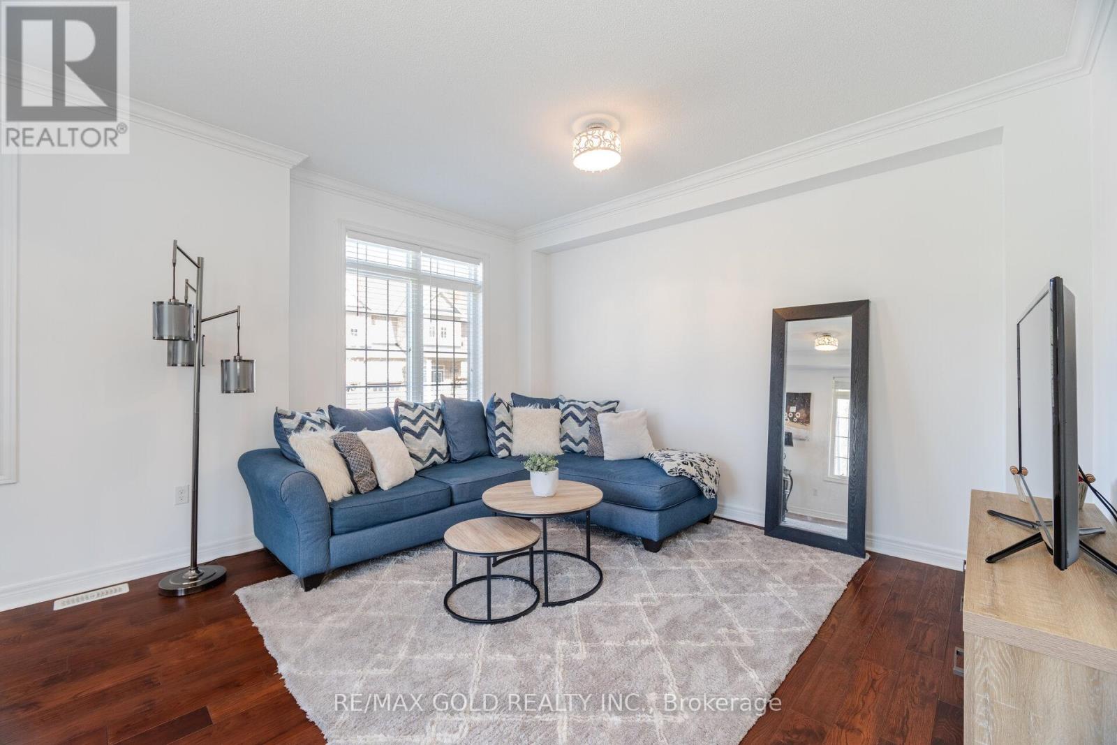 2494 Earl Grey Avenue, Pickering, Ontario  L1X 0B9 - Photo 6 - E12559778