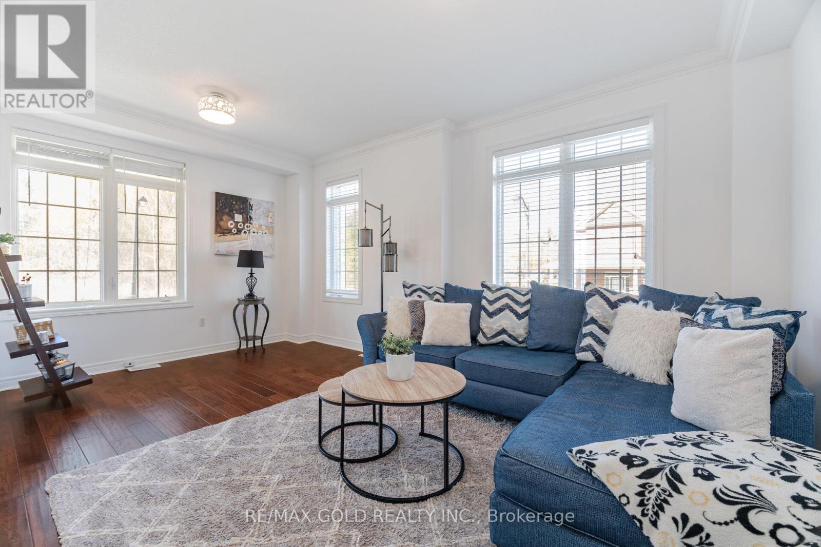 2494 Earl Grey Avenue, Pickering, Ontario  L1X 0B9 - Photo 8 - E12559778