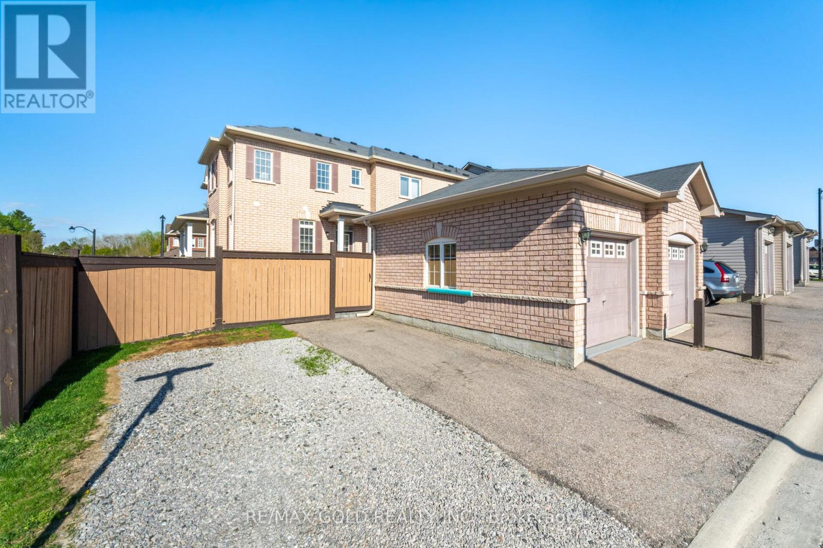 2494 Earl Grey Avenue, Pickering, Ontario  L1X 0B9 - Photo 39 - E12559778