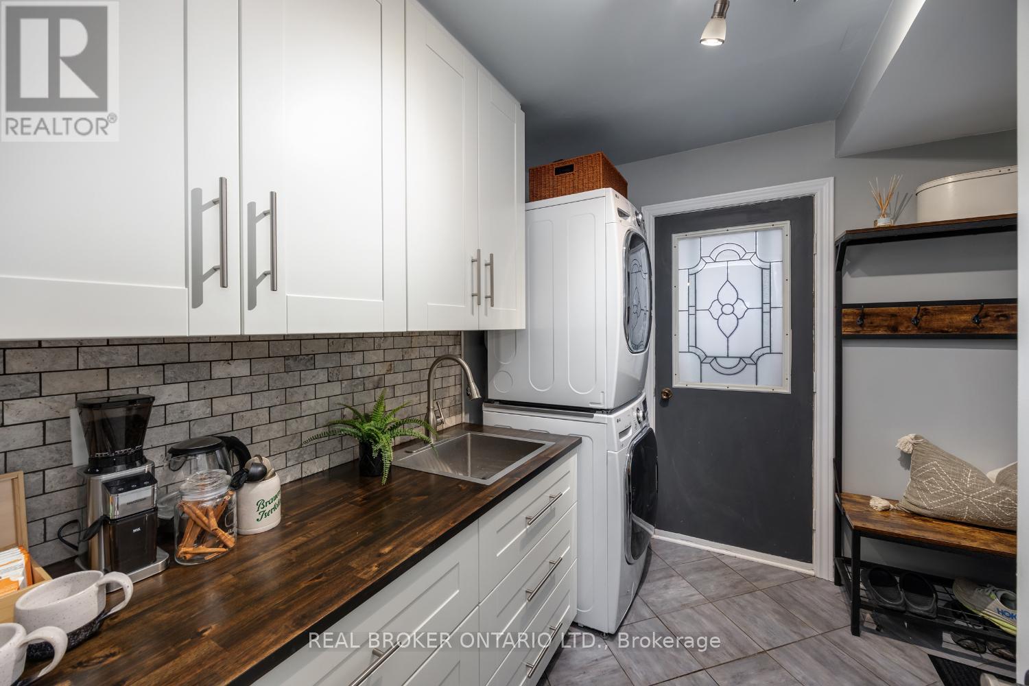 662 Cognac Crescent, Pickering, Ontario  L1X 1L7 - Photo 19 - E12563048