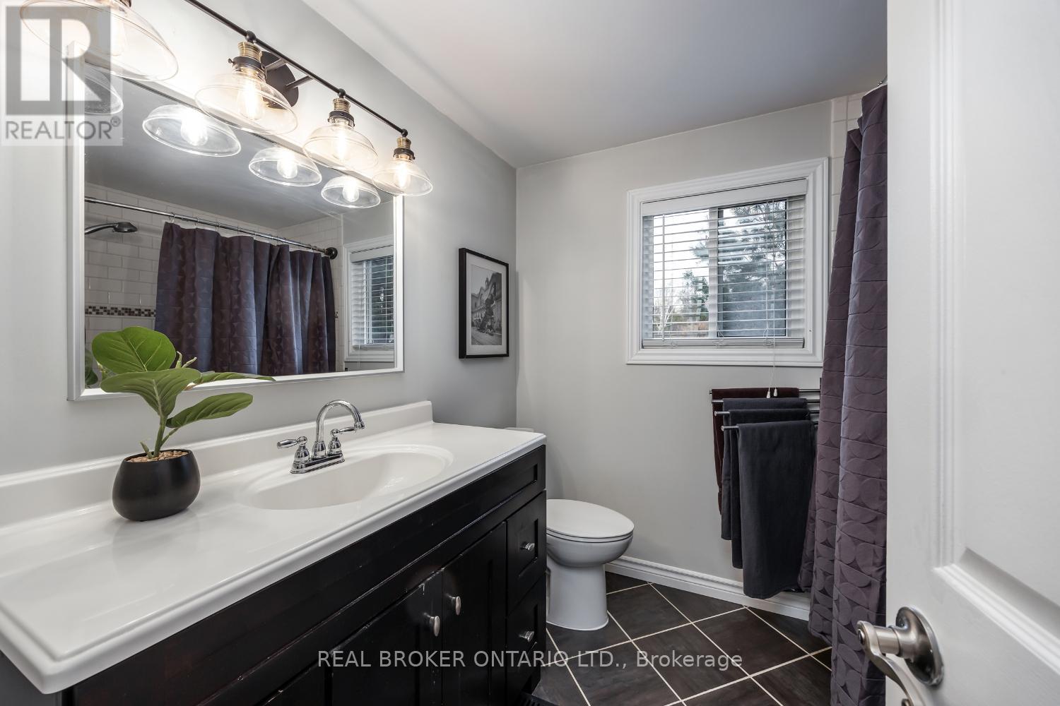 662 Cognac Crescent, Pickering, Ontario  L1X 1L7 - Photo 22 - E12563048