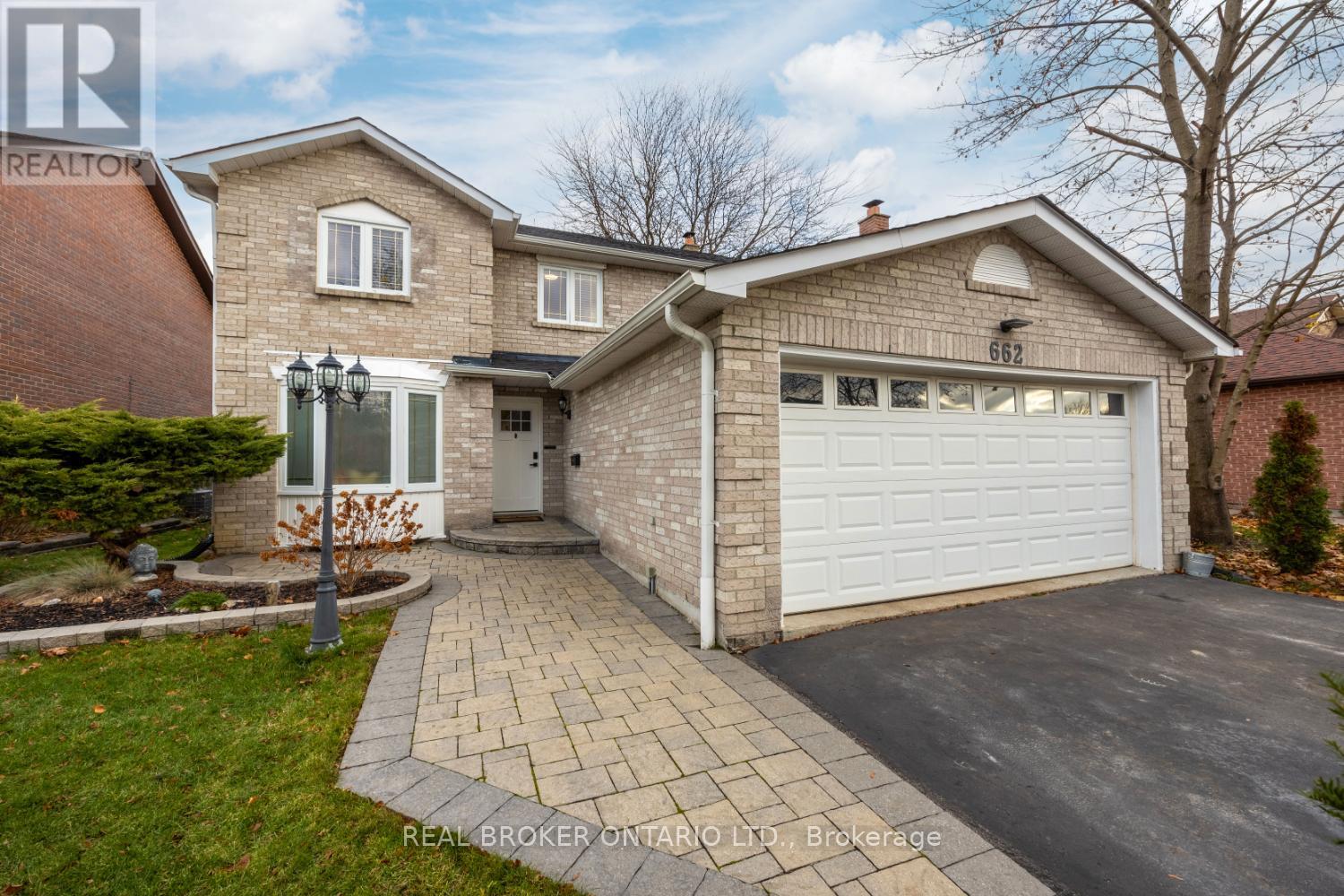 662 Cognac Crescent, Pickering, Ontario  L1X 1L7 - Photo 4 - E12563048