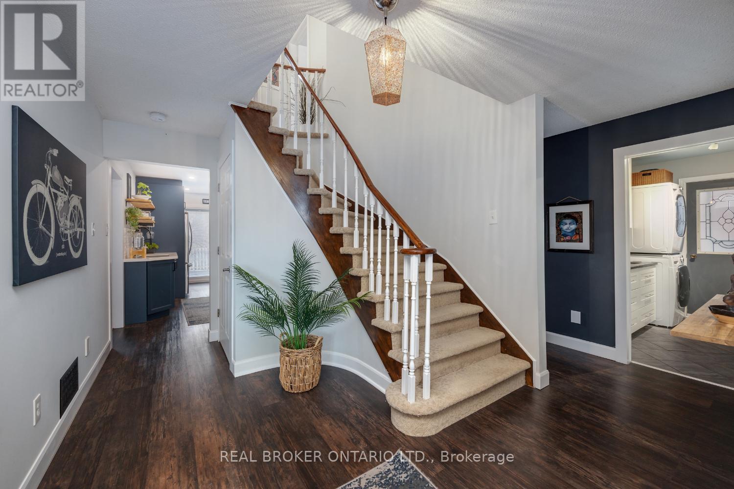 662 Cognac Crescent, Pickering, Ontario  L1X 1L7 - Photo 6 - E12563048