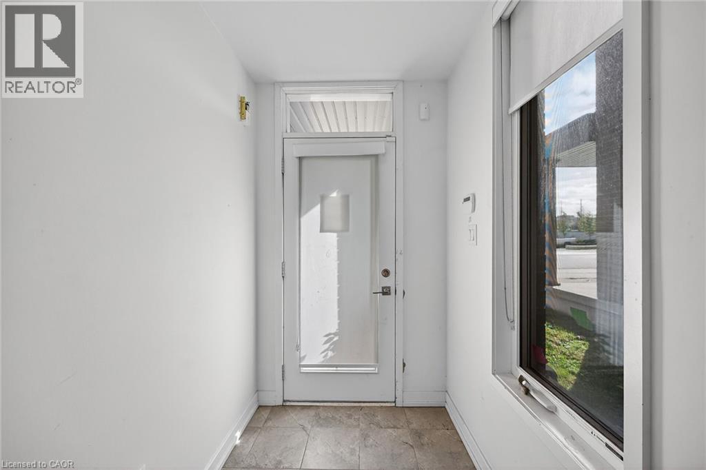 205 Sabina Drive, Oakville, Ontario  L6H 0L4 - Photo 6 - 40787790