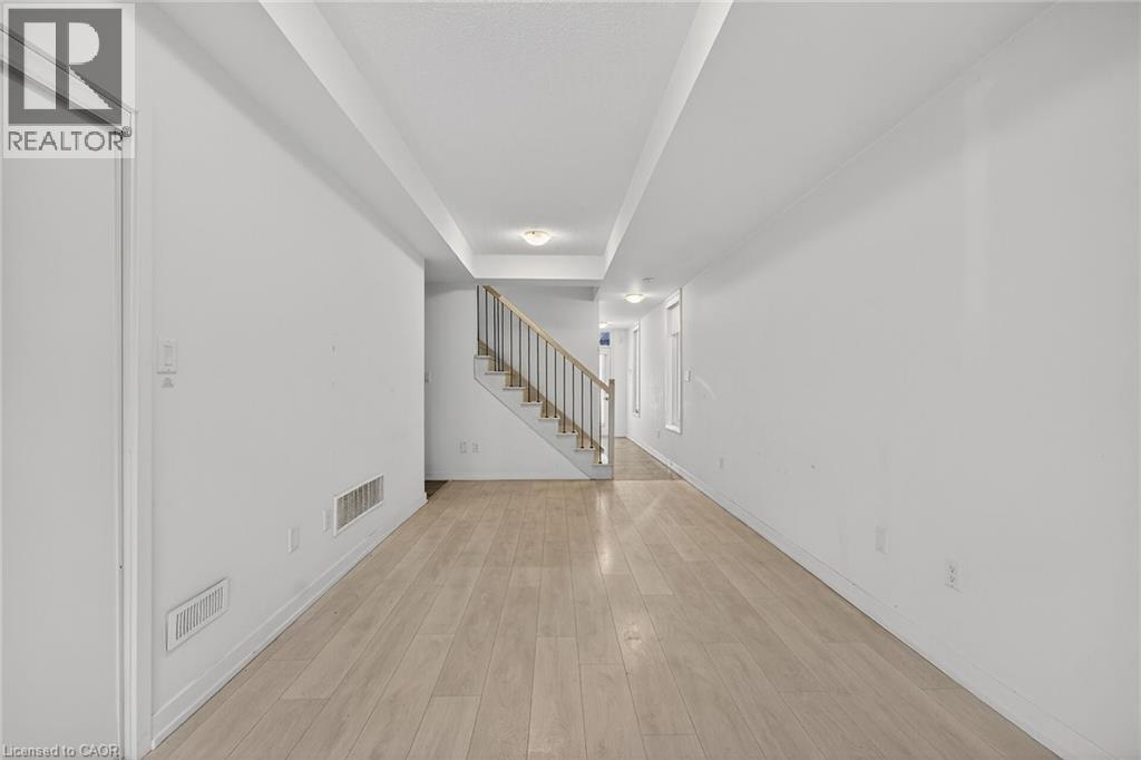 205 Sabina Drive, Oakville, Ontario  L6H 0L4 - Photo 10 - 40787790