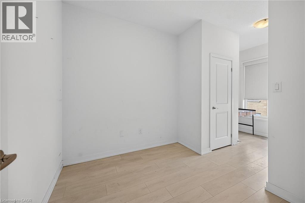 205 Sabina Drive, Oakville, Ontario  L6H 0L4 - Photo 36 - 40787790