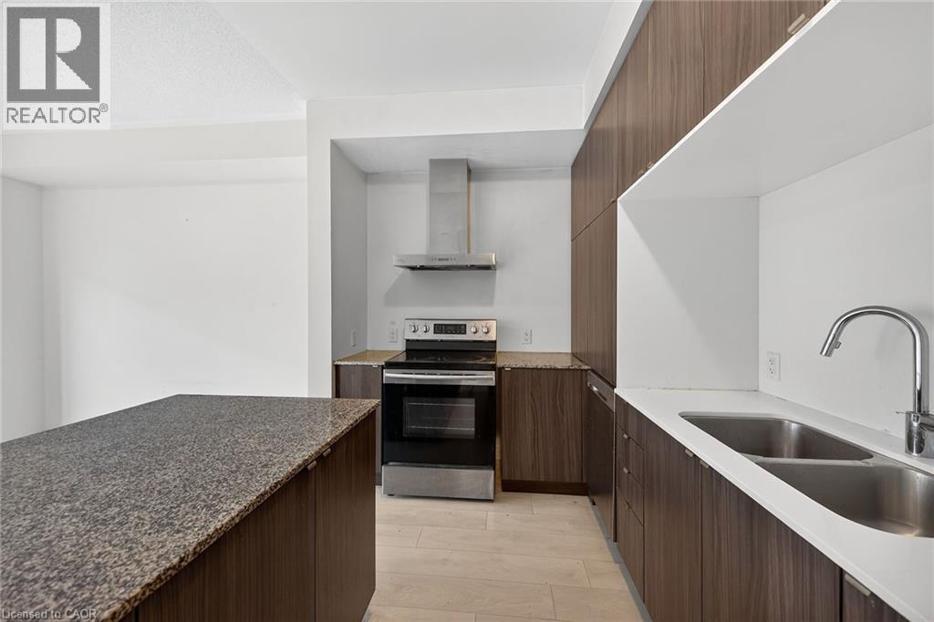 205 Sabina Drive, Oakville, Ontario  L6H 0L4 - Photo 28 - 40787790