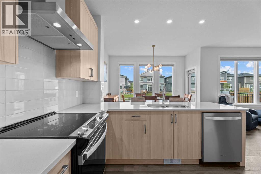 122 South Shore Court, Chestermere, Alberta  T1X 2S2 - Photo 14 - A2263783