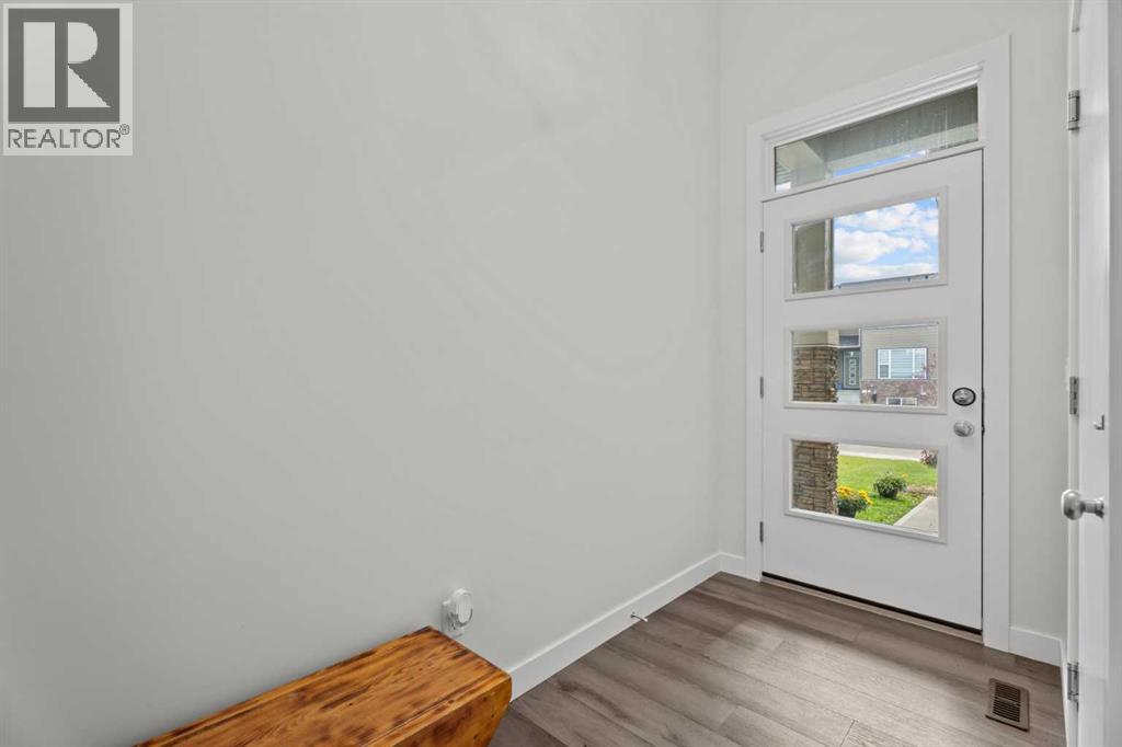 122 South Shore Court, Chestermere, Alberta  T1X 2S2 - Photo 6 - A2263783