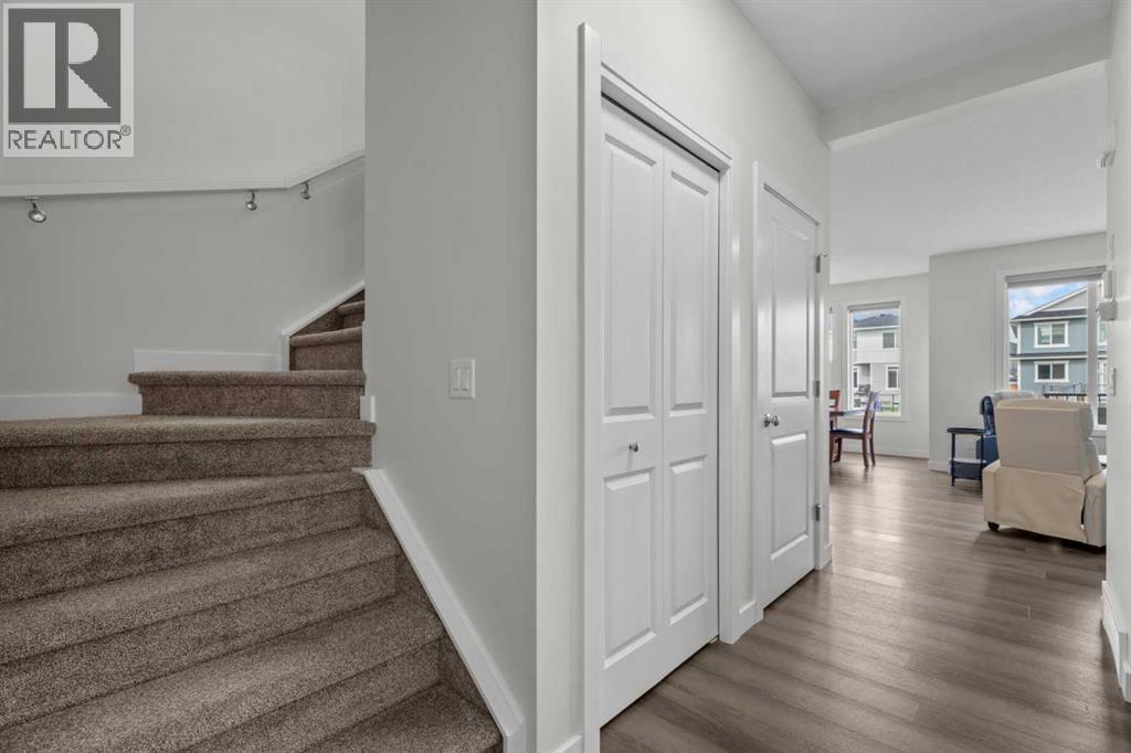 122 South Shore Court, Chestermere, Alberta  T1X 2S2 - Photo 7 - A2263783