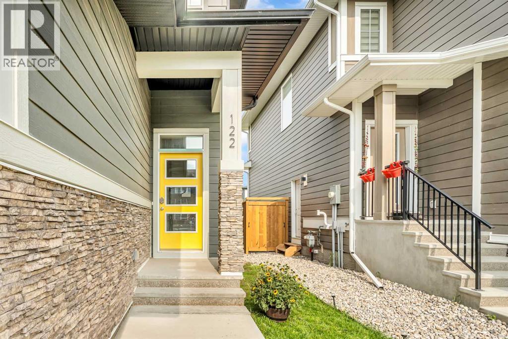 122 South Shore Court, Chestermere, Alberta  T1X 2S2 - Photo 3 - A2263783