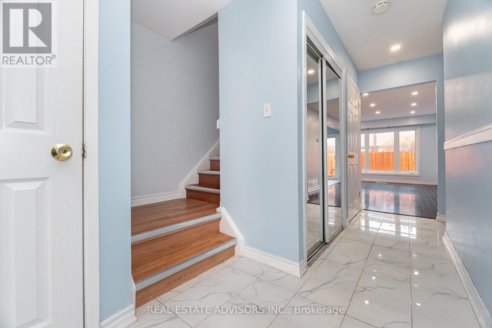 58 - 58 Carisbrooke Court, Brampton, Ontario  L6S 3K1 - Photo 12 - W12560620