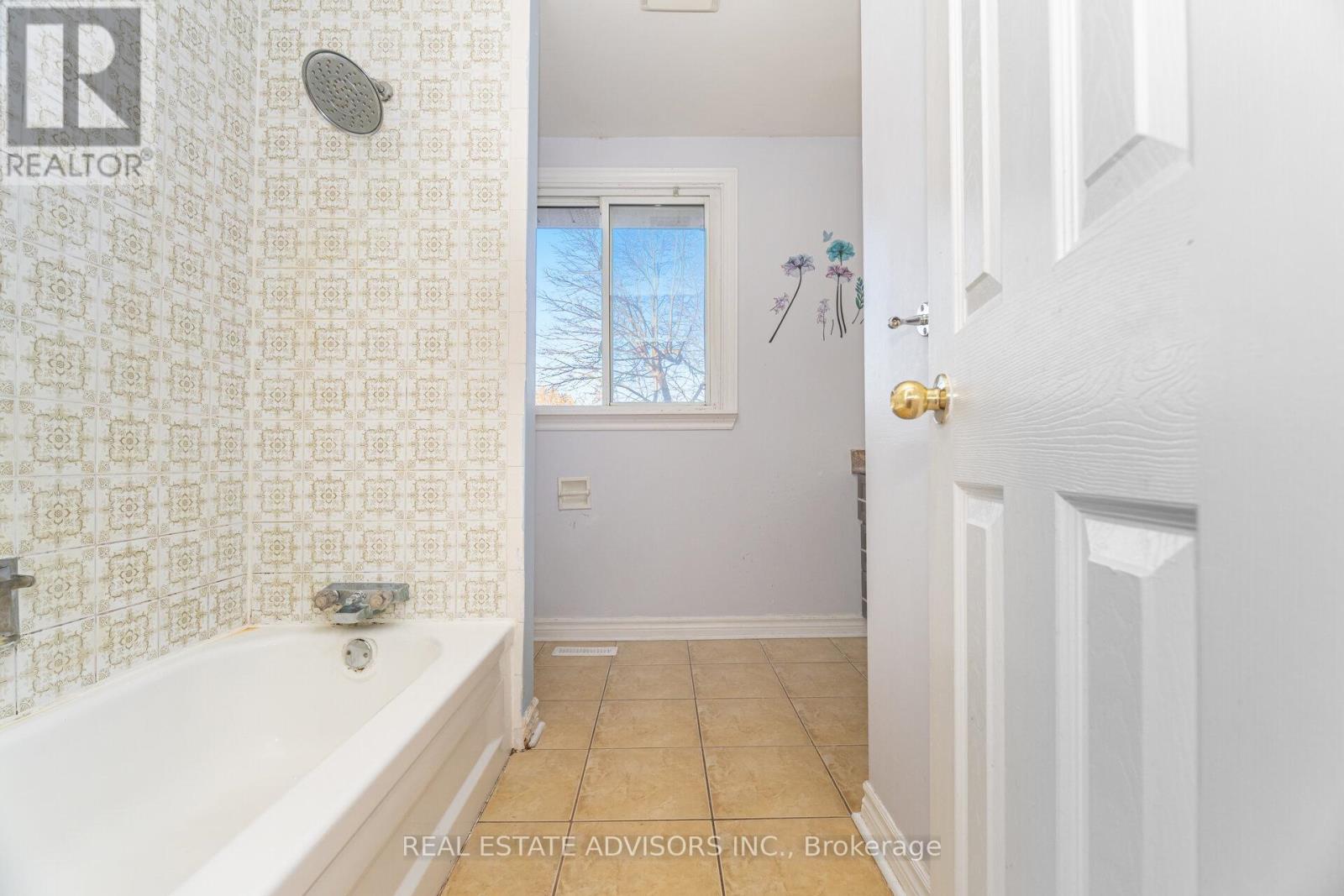 58 - 58 Carisbrooke Court, Brampton, Ontario  L6S 3K1 - Photo 19 - W12560620