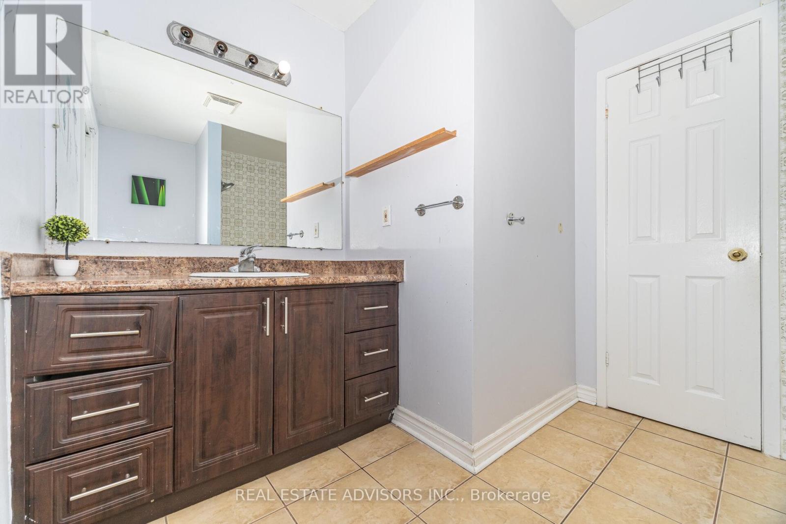 58 - 58 Carisbrooke Court, Brampton, Ontario  L6S 3K1 - Photo 18 - W12560620