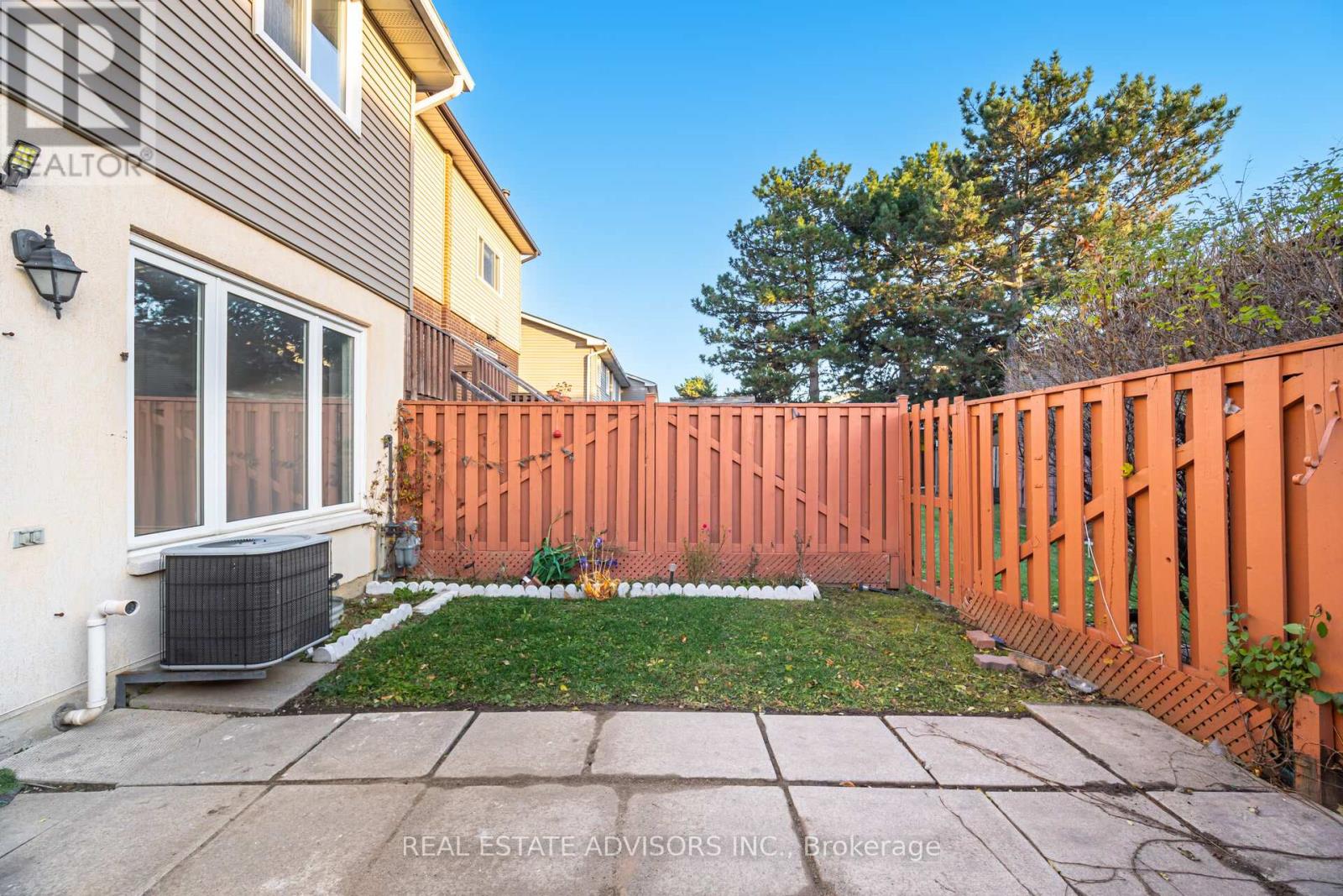 58 - 58 Carisbrooke Court, Brampton, Ontario  L6S 3K1 - Photo 27 - W12560620