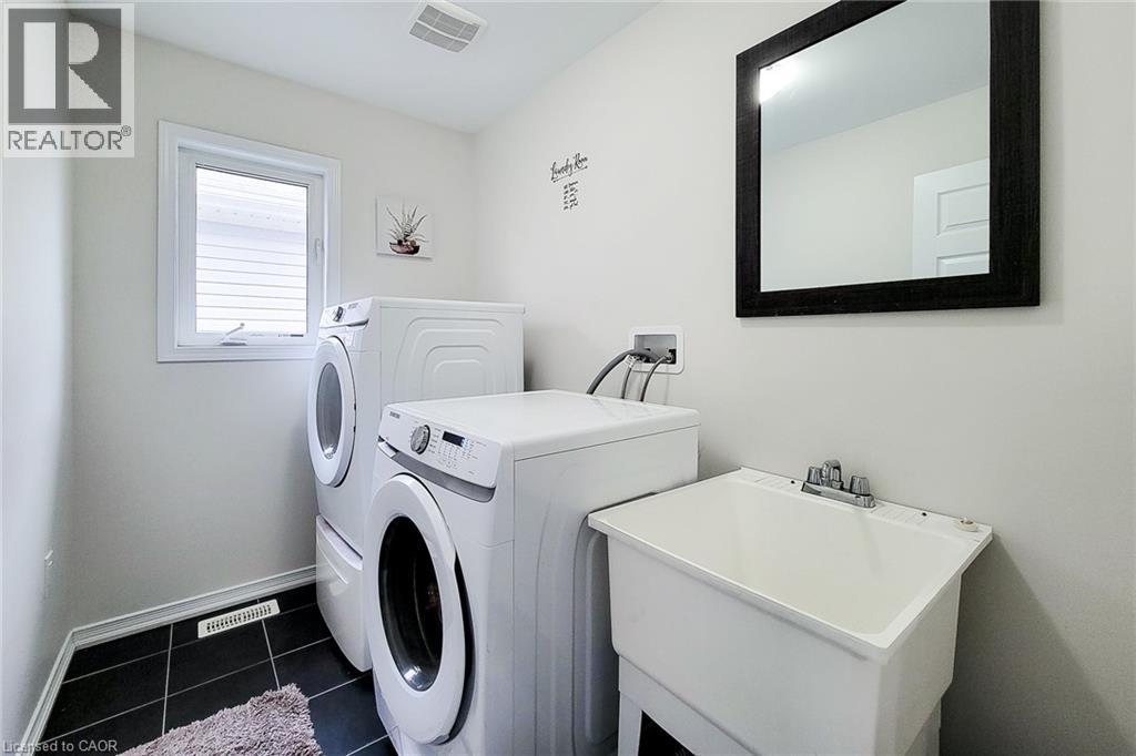 76 Mcallistar Drive, Binbrook, Ontario  L0R 1C0 - Photo 37 - 40789603