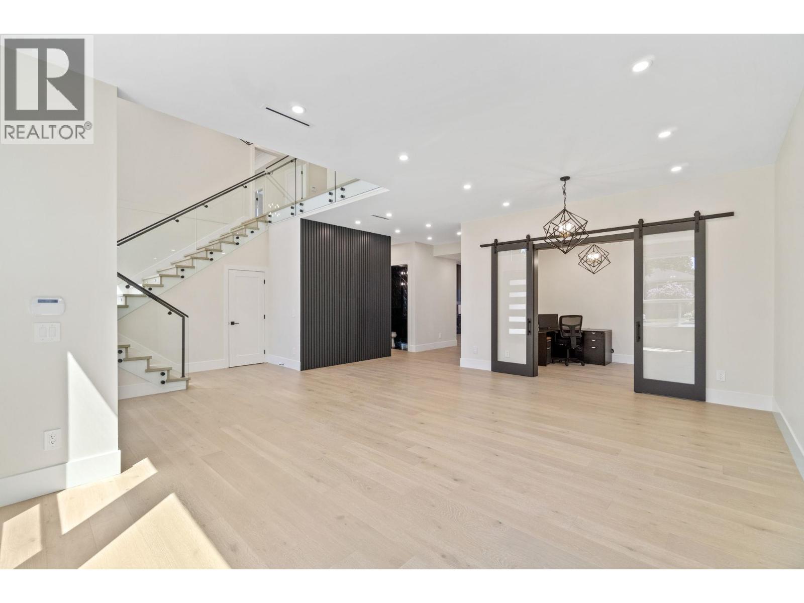 841 Rondeau Street, Coquitlam, British Columbia  V3J 5Z4 - Photo 9 - R3064931