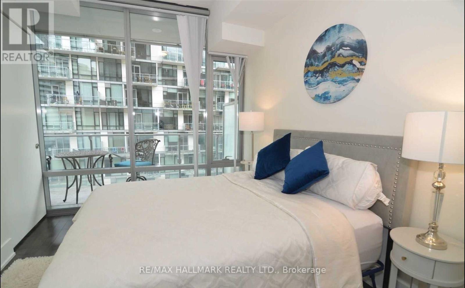 701 - 39 Queens Quay E, Toronto, Ontario  M5E 0A5 - Photo 8 - C12562974