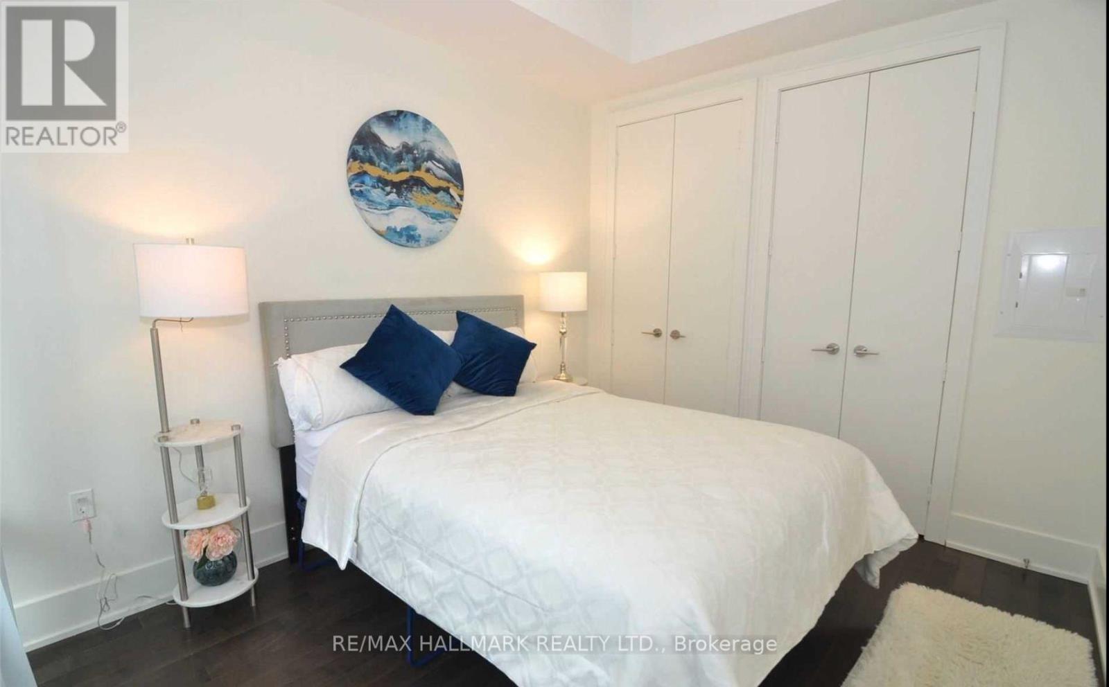 701 - 39 Queens Quay E, Toronto, Ontario  M5E 0A5 - Photo 9 - C12562974