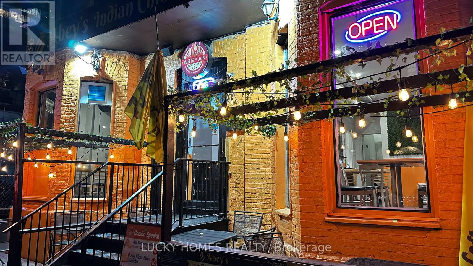 118 John Street, Toronto, Ontario  M5V 2E3 - Photo 13 - C12562978