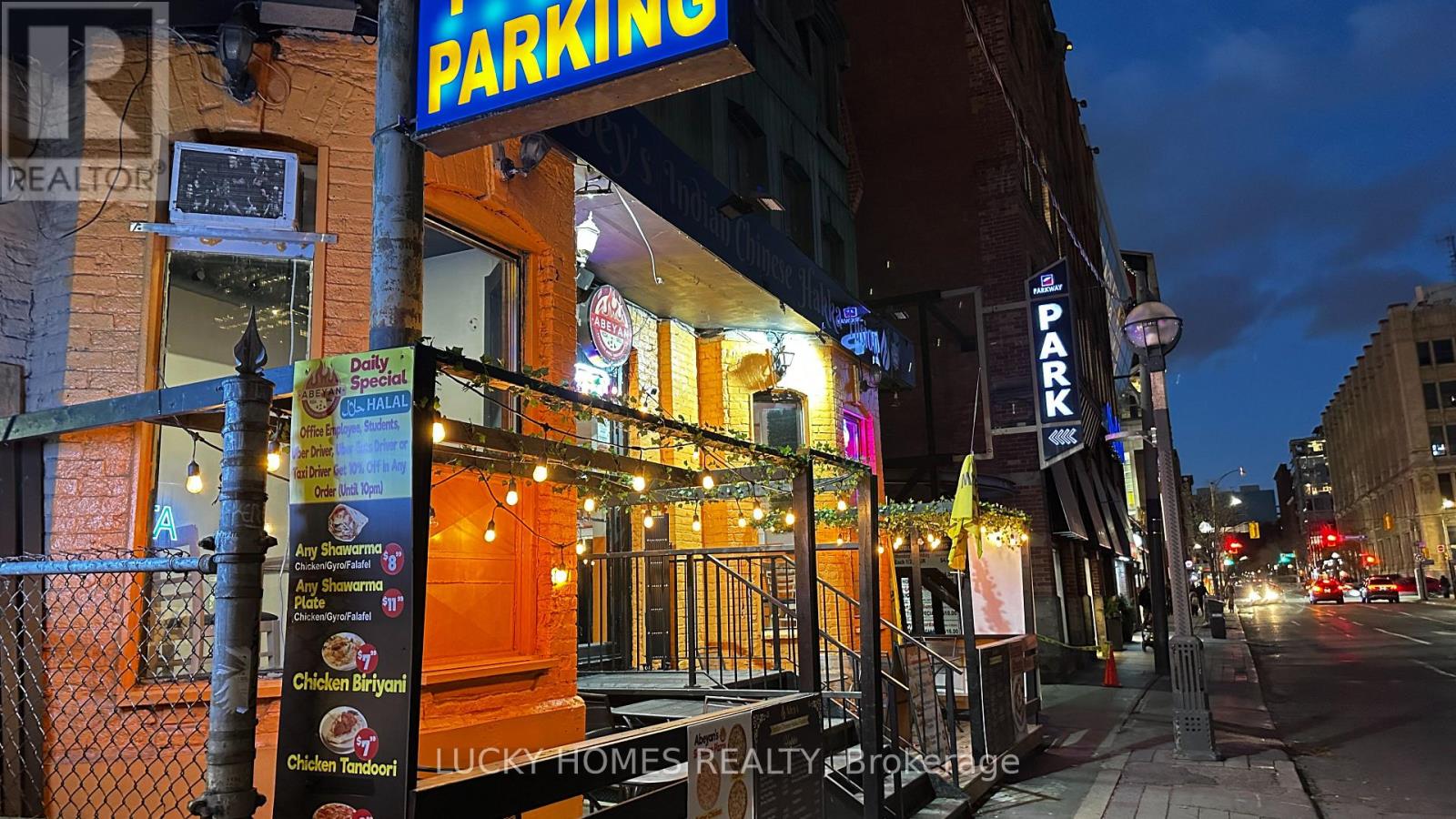 118 John Street, Toronto, Ontario  M5V 2E3 - Photo 2 - C12562978