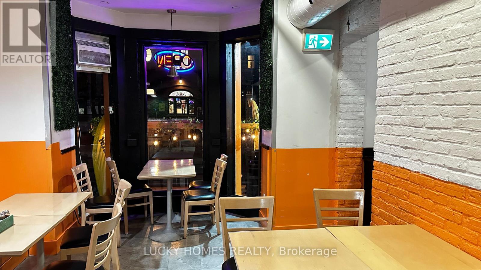 118 John Street, Toronto, Ontario  M5V 2E3 - Photo 21 - C12562978