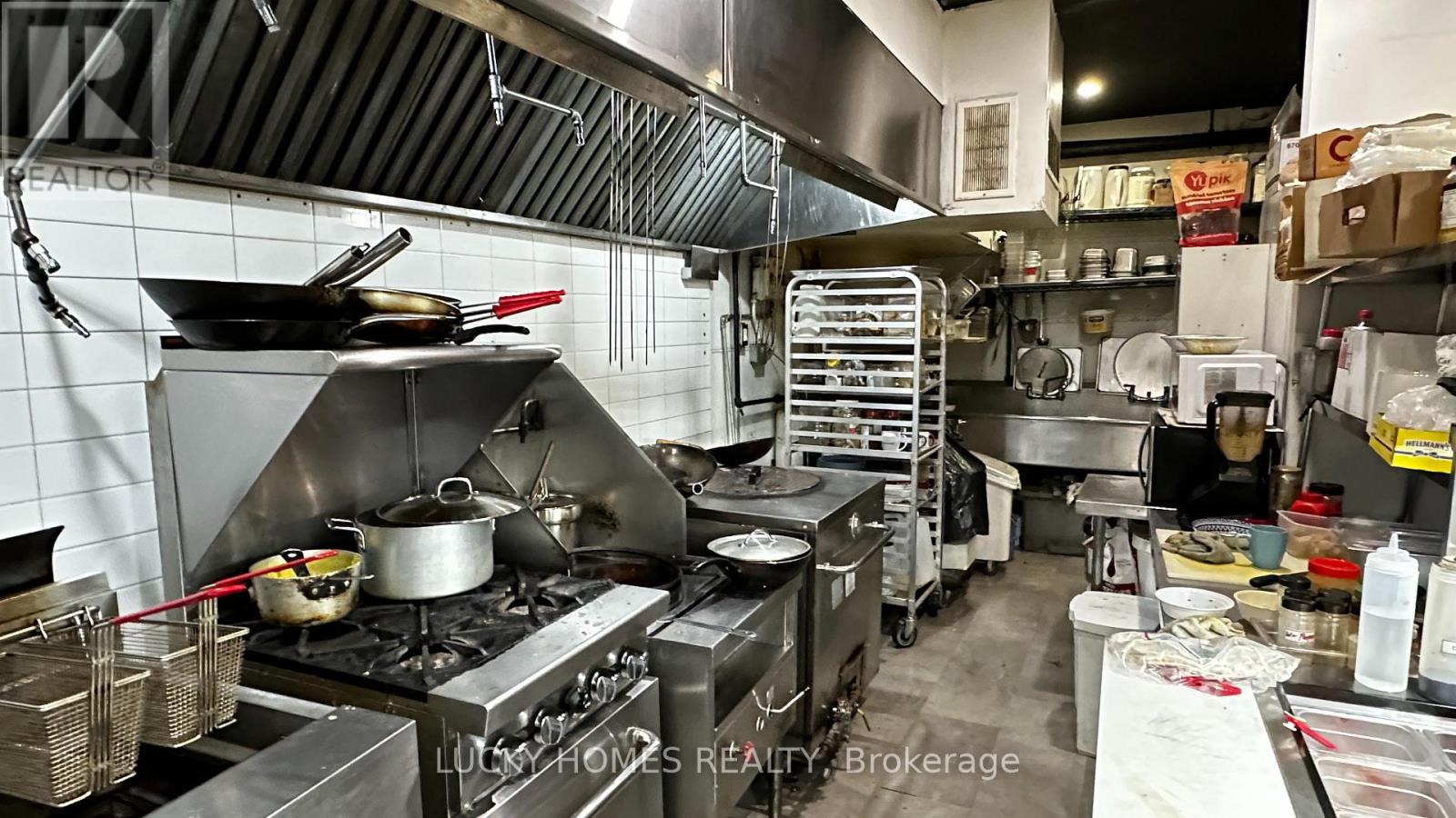 118 John Street, Toronto, Ontario  M5V 2E3 - Photo 26 - C12562978