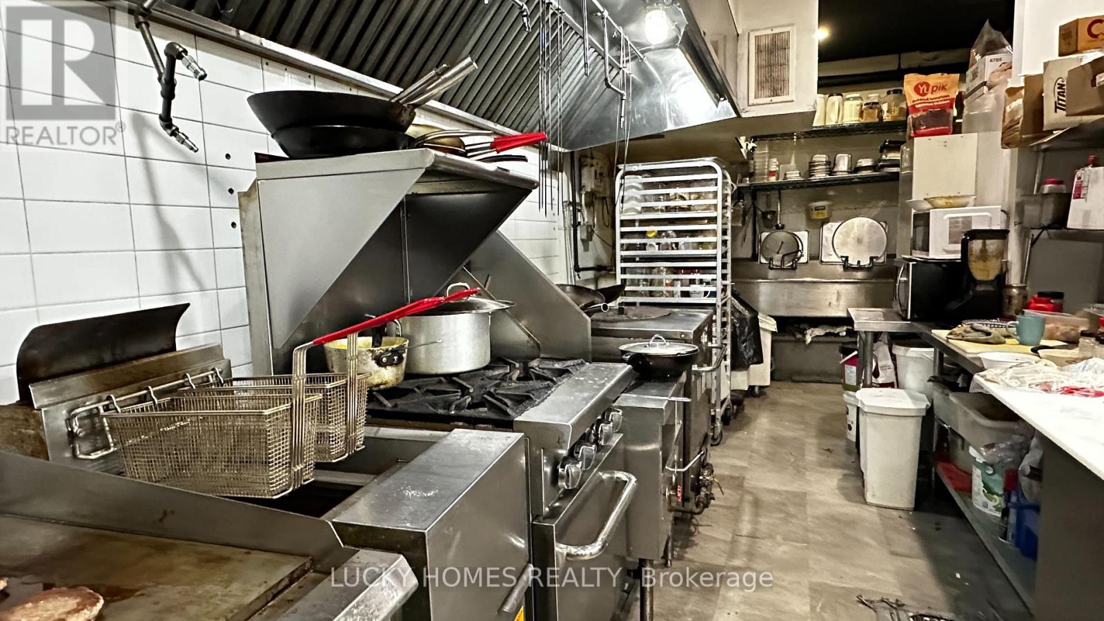 118 John Street, Toronto, Ontario  M5V 2E3 - Photo 28 - C12562978