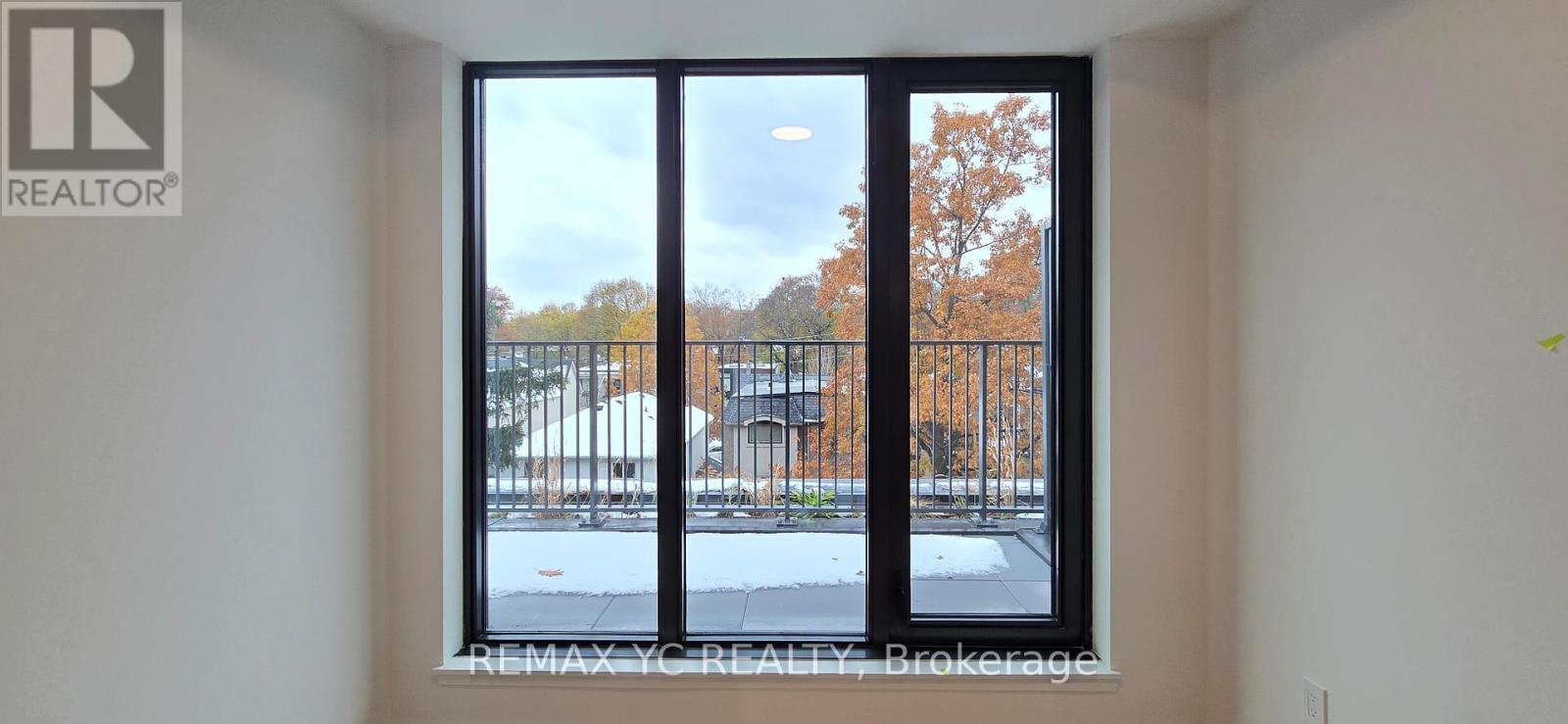 516 - 1720 Bayview Avenue, Toronto, Ontario  M4G 3C4 - Photo 8 - C12562994