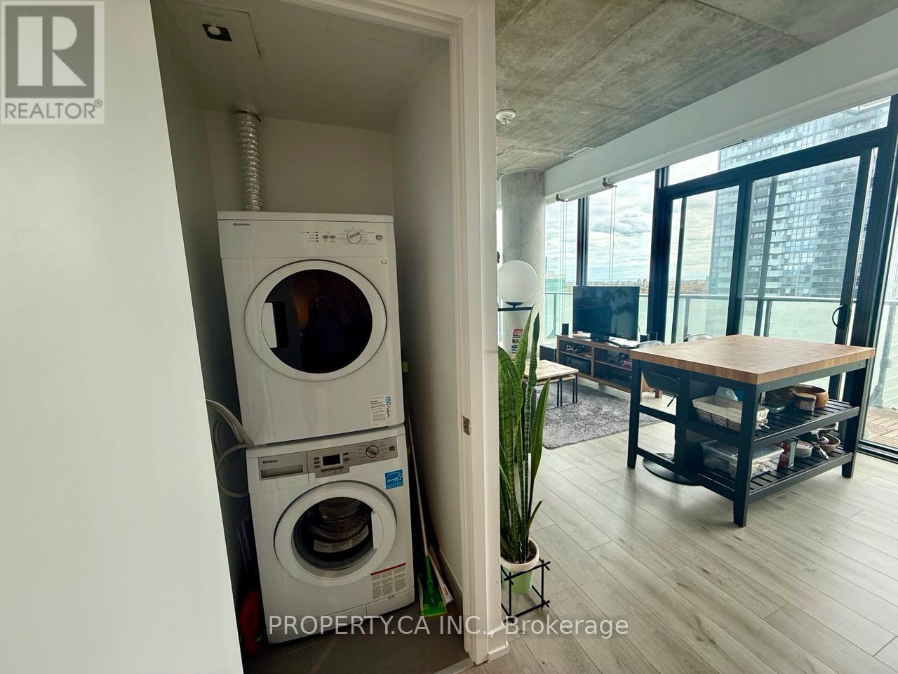 2110 - 161 Roehampton Avenue, Toronto, Ontario  M4P 0C8 - Photo 11 - C12563066
