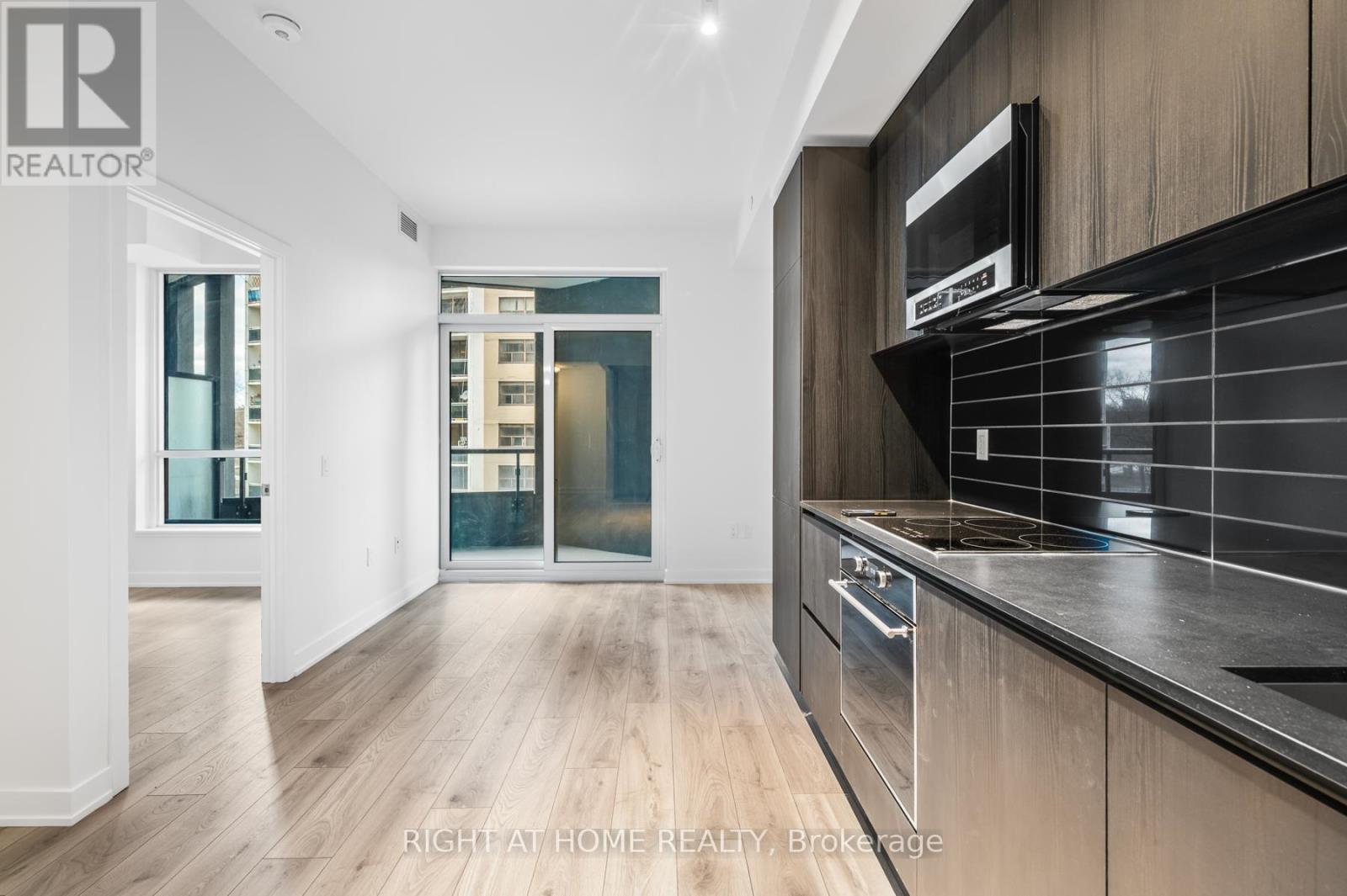 203n - 120 Broadway Avenue, Toronto, Ontario  M4P 0E9 - Photo 4 - C12563082