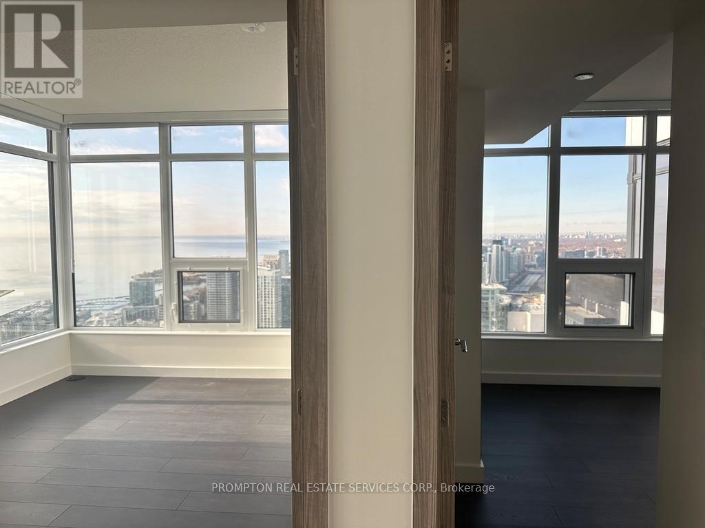 5811 - 3 Concord Cityplace Way, Toronto, Ontario  M5V 0X4 - Photo 12 - C12563090