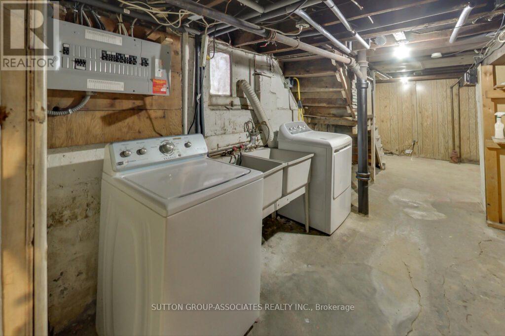 66 Appleton Avenue, Toronto, Ontario  M6E 3A5 - Photo 33 - C12563094