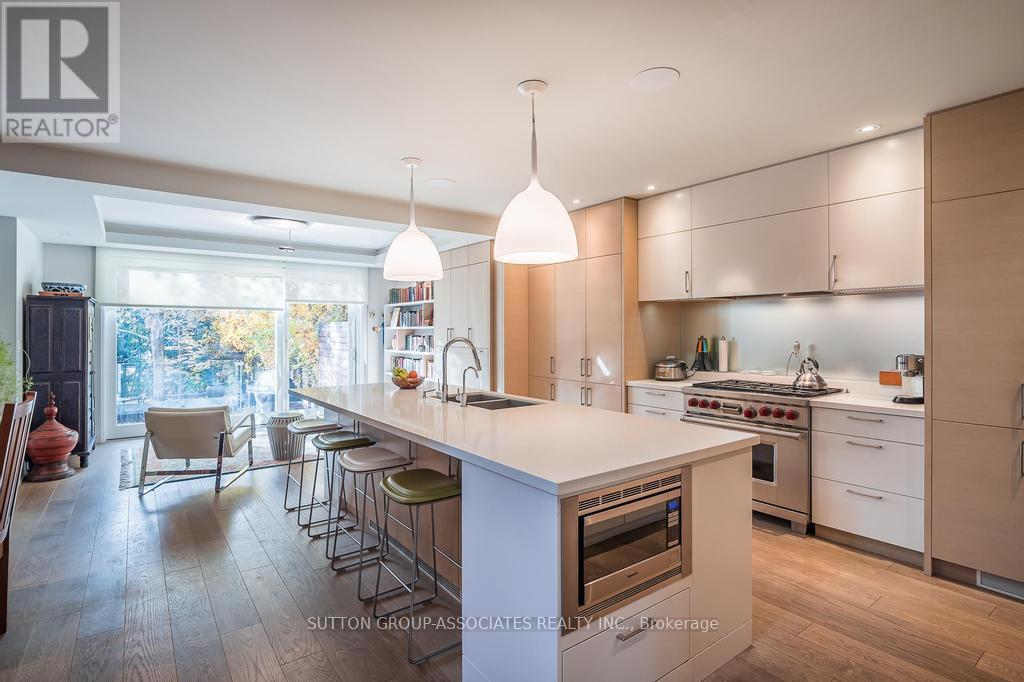 16 Stibbard Avenue, Toronto, Ontario  M4P 2C1 - Photo 10 - C12563192