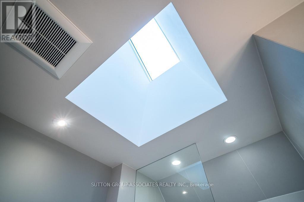 16 Stibbard Avenue, Toronto, Ontario  M4P 2C1 - Photo 31 - C12563192