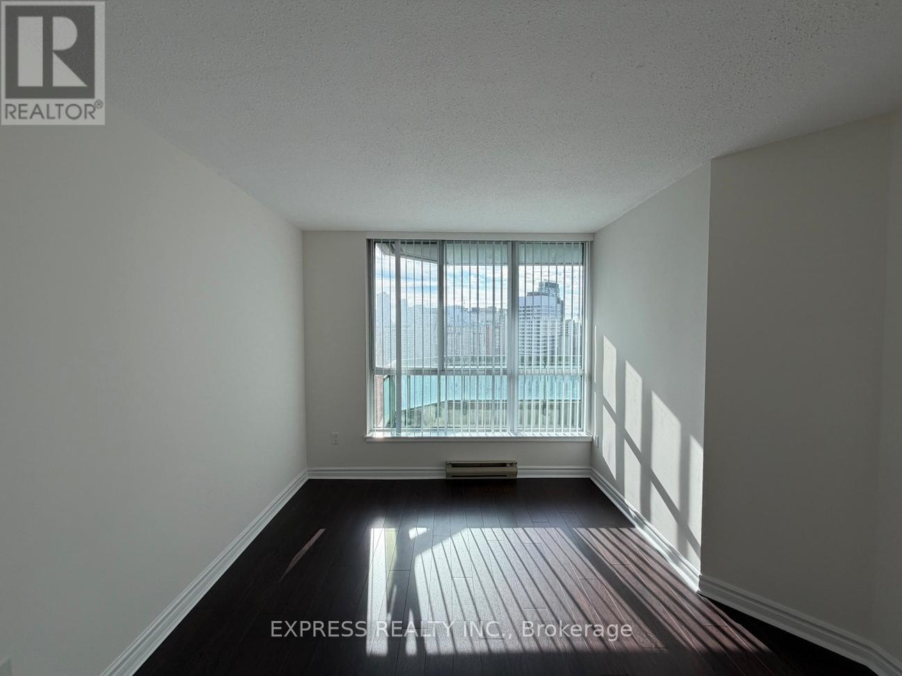 2711 - 38 Elm Street, Toronto, Ontario  M5G 2K5 - Photo 6 - C12563216