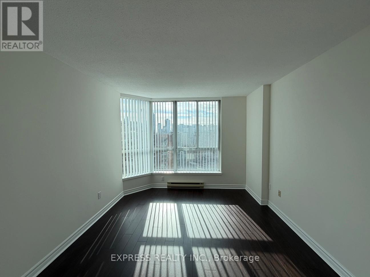 2711 - 38 Elm Street, Toronto, Ontario  M5G 2K5 - Photo 9 - C12563216