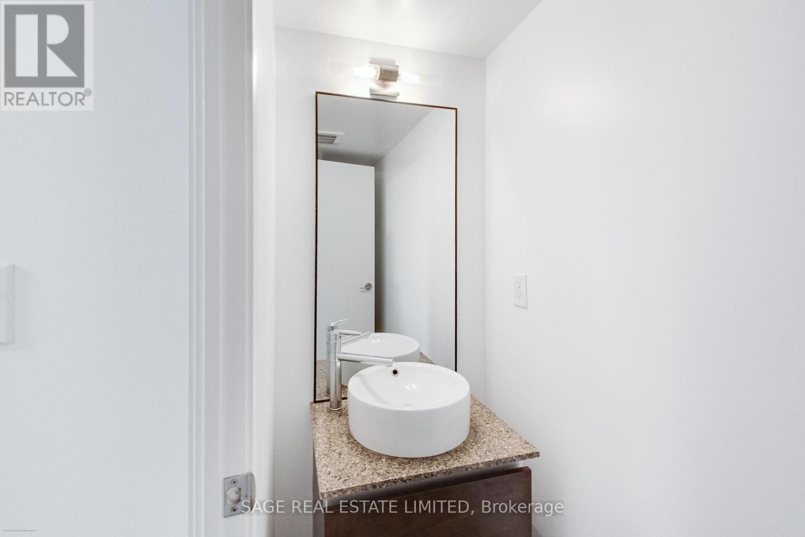 210 - 205 Frederick Street, Toronto, Ontario  M5A 1N2 - Photo 18 - C12563218