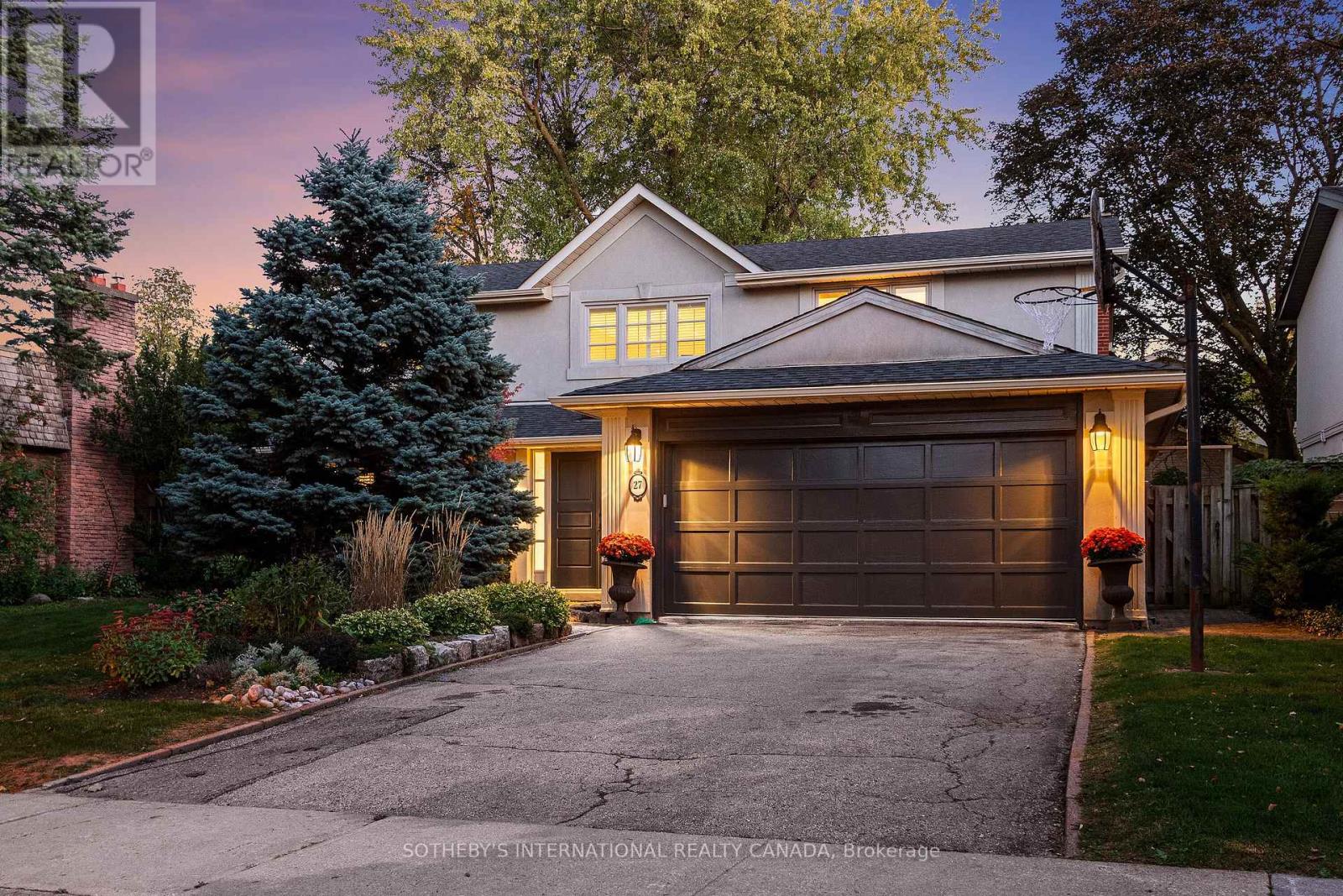 27 Bamboo Grove N, Toronto, Ontario  M3B 2C6 - Photo 2 - C12563238