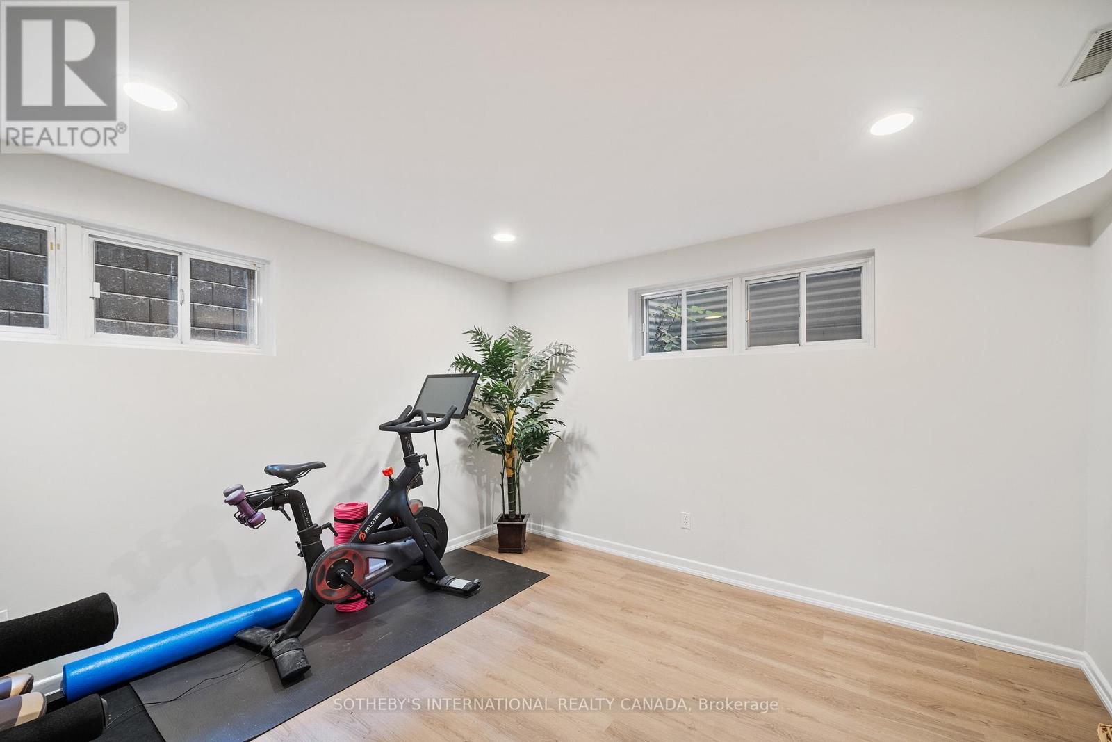 27 Bamboo Grove N, Toronto, Ontario  M3B 2C6 - Photo 36 - C12563238