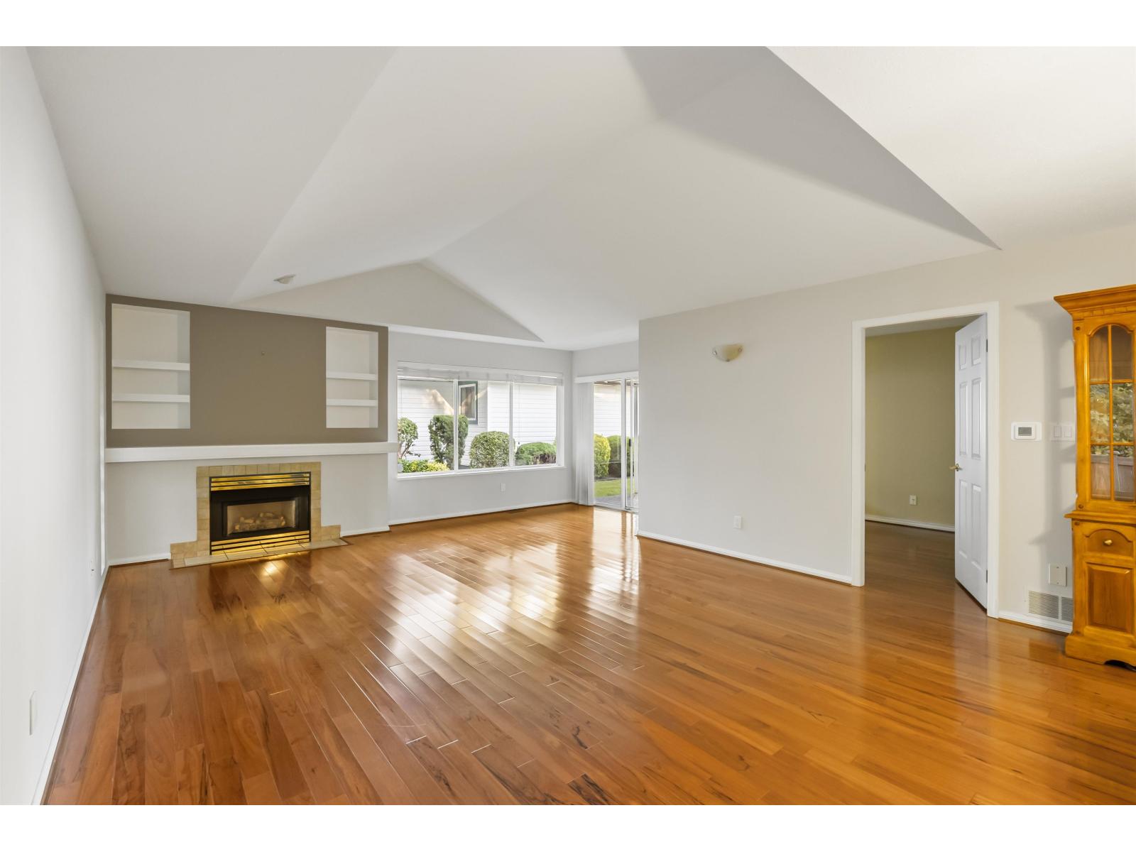 115 10172 141 Street, Surrey, British Columbia  V3T 4P6 - Photo 9 - R3068726