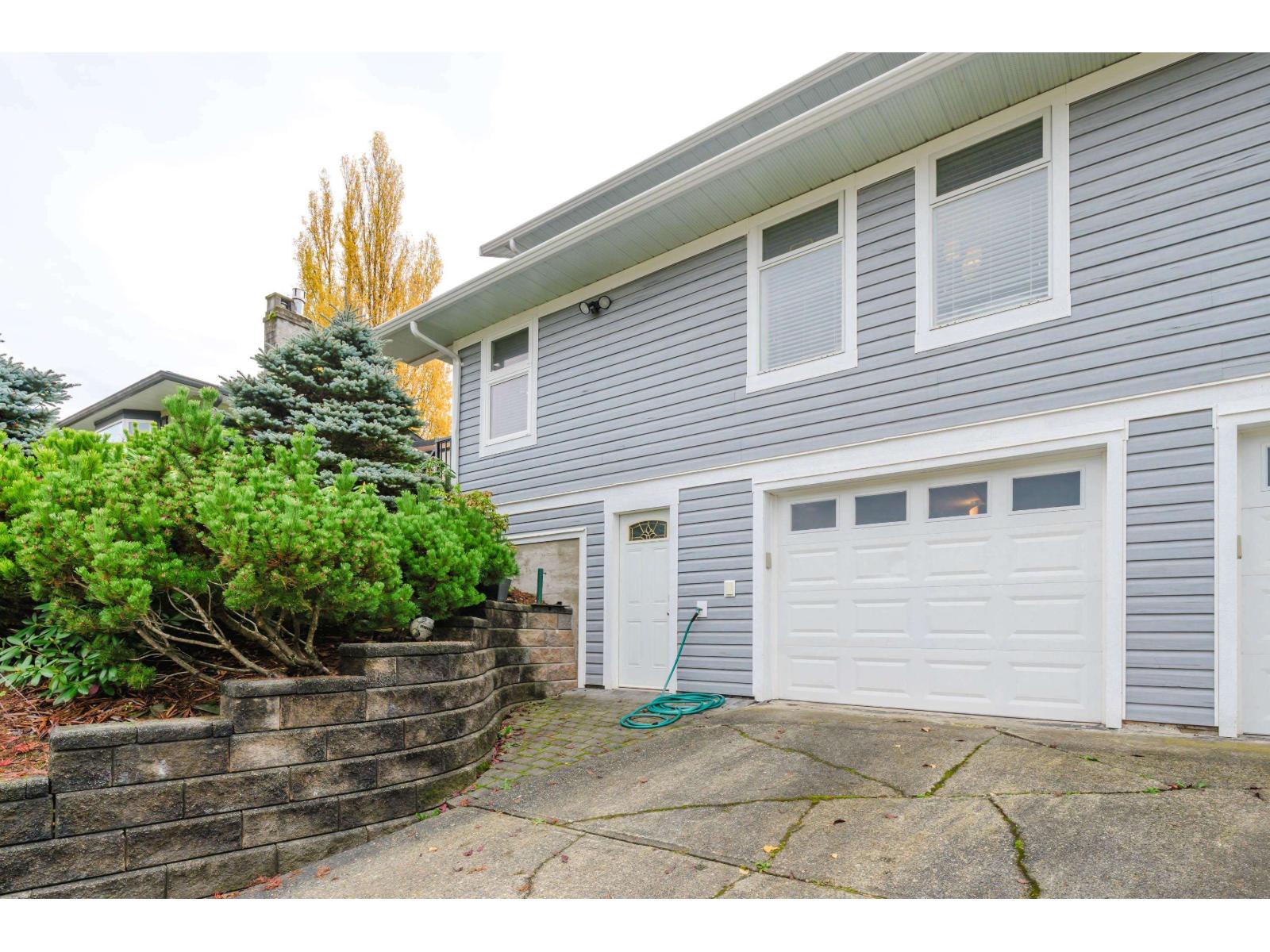 20464 95a Avenue, Langley, British Columbia  V1M 1H5 - Photo 2 - R3068691