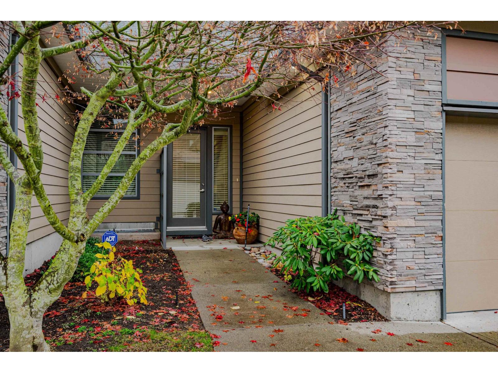 44 2603 162 Street, Surrey, British Columbia  V3S 2L4 - Photo 2 - R3067803