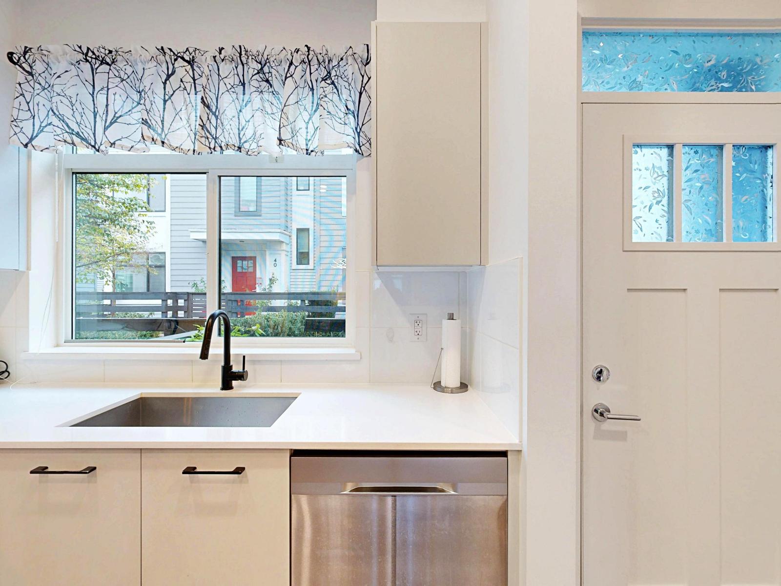 120 15235 Sitka Drive, Surrey, British Columbia  V3S 0A9 - Photo 37 - R3066934