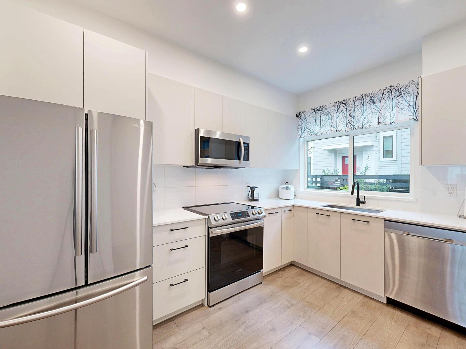 120 15235 Sitka Drive, Surrey, British Columbia  V3S 0A9 - Photo 8 - R3066934