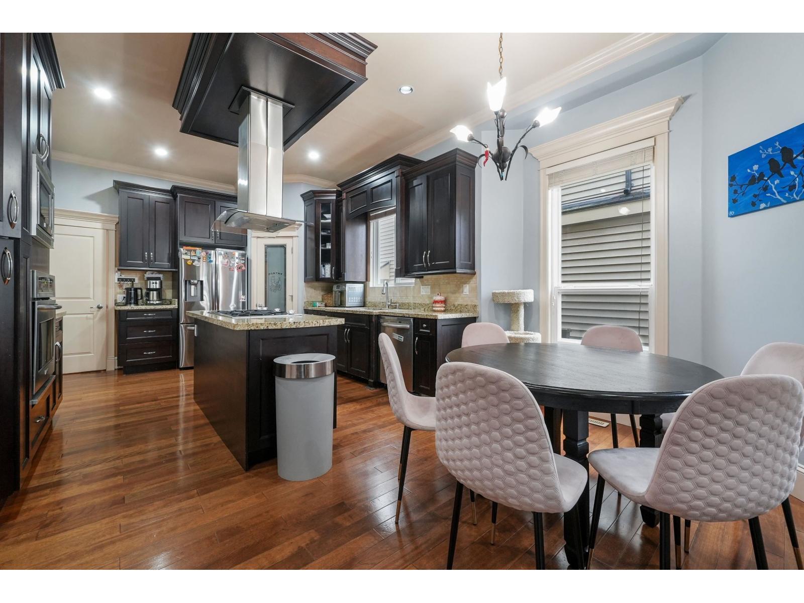 18938 54a Avenue, Surrey, British Columbia V3S 6R4 - Photo 8 - R3068885