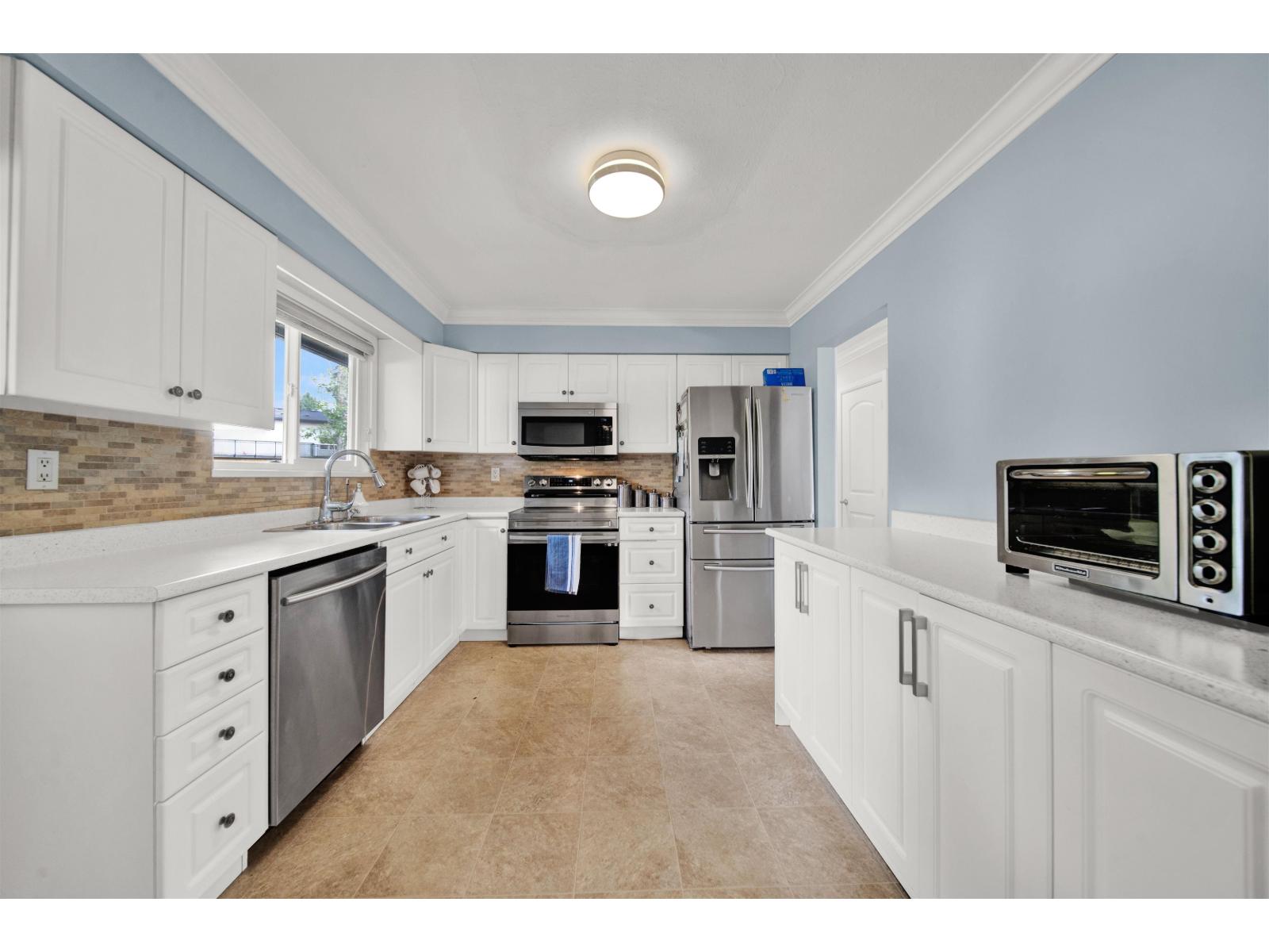 9088 146a Street, Surrey, British Columbia V3R 6X7 - Photo 4 - R3068638