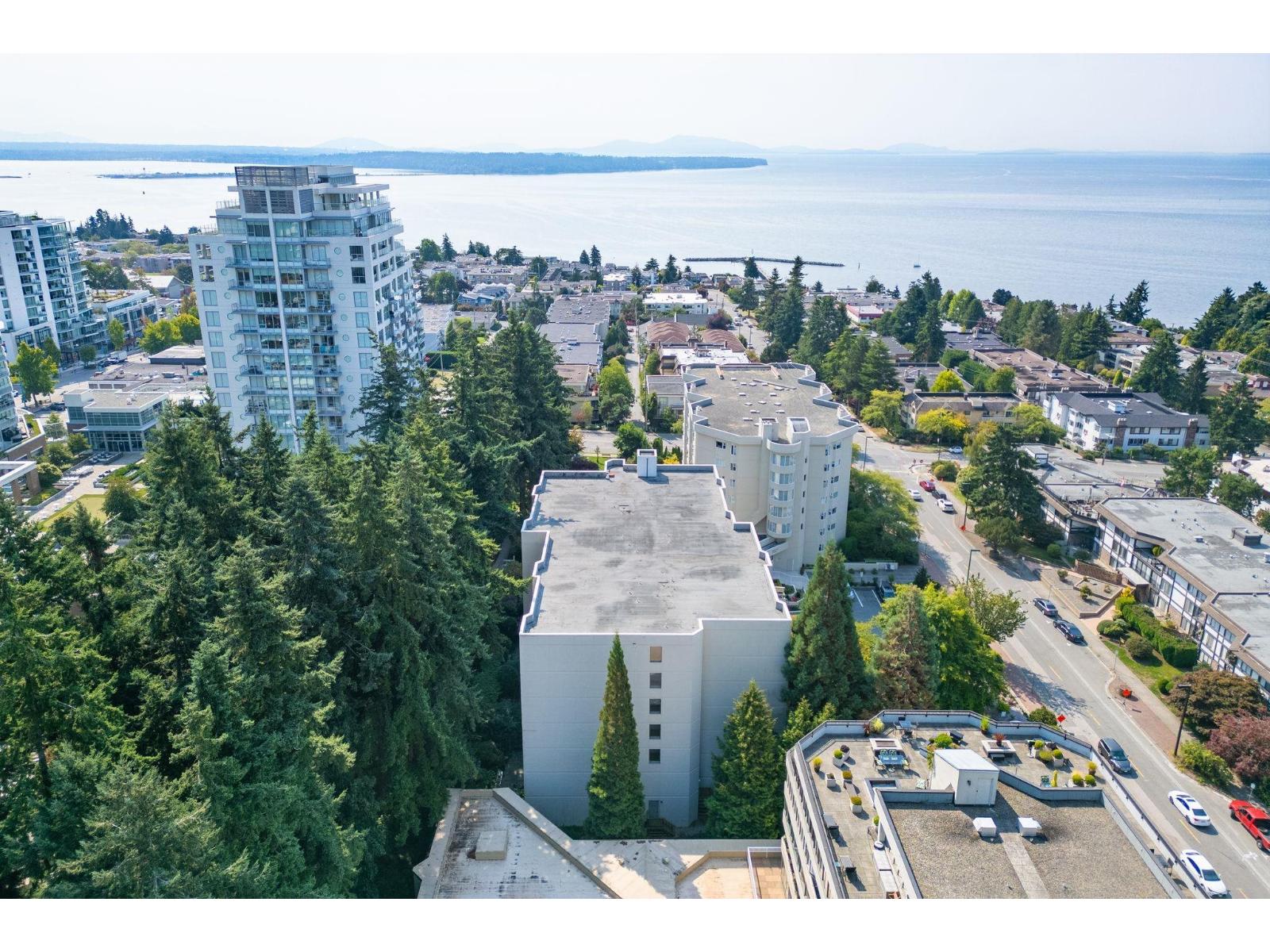 301 1442 Foster Street, White Rock, British Columbia  V4B 3X7 - Photo 6 - R3068954