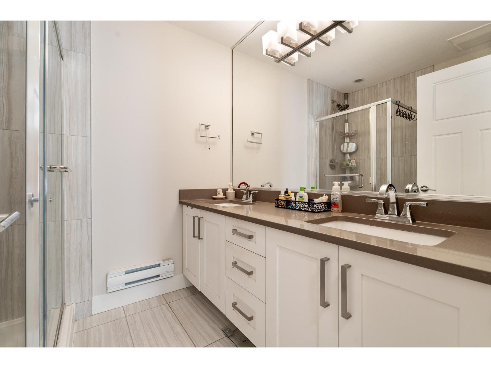 37 6591 195a Street, Surrey, British Columbia V4N 6N5 - Photo 13 - R3068678