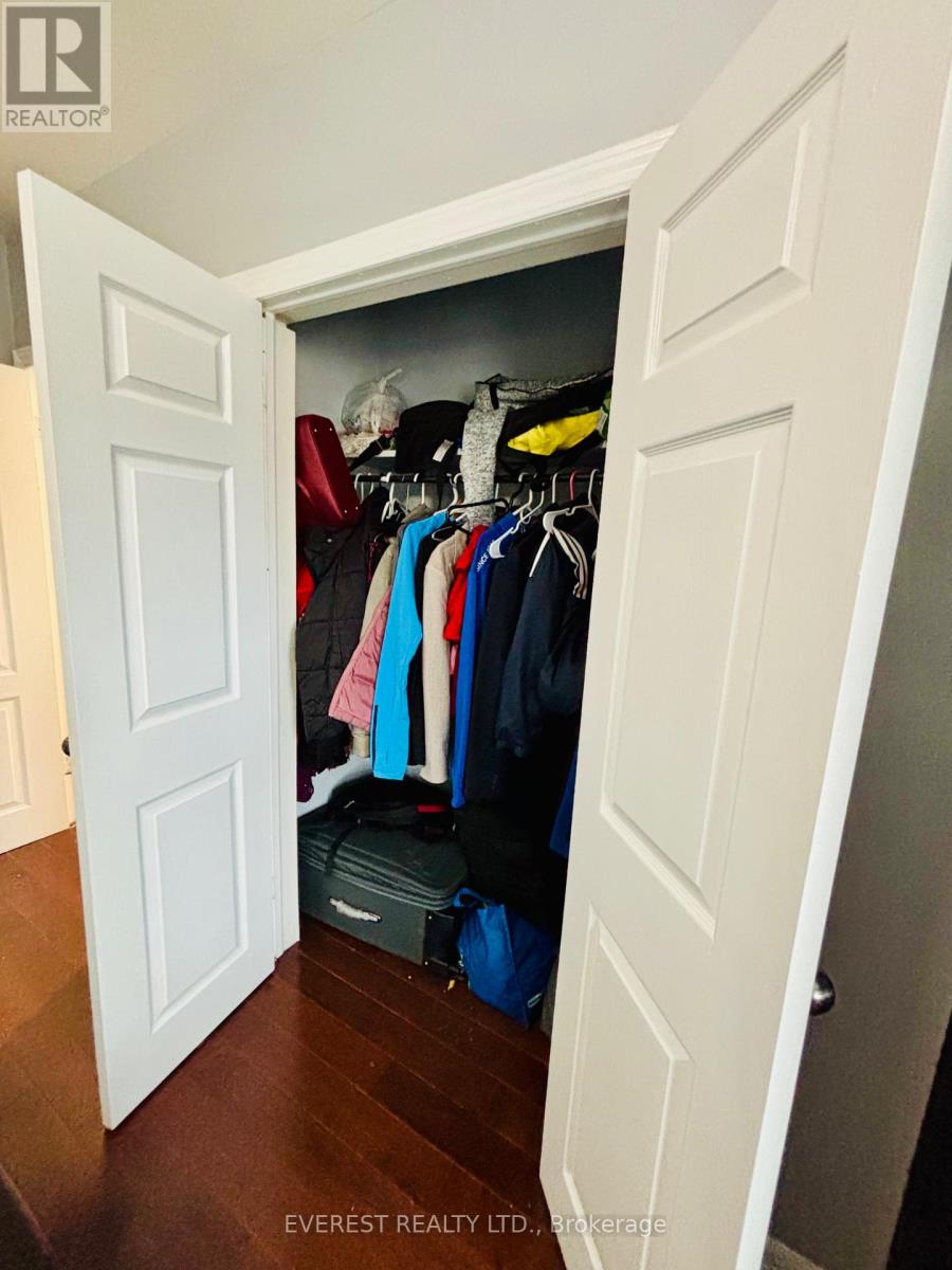 6 Maretta Avenue, Toronto, Ontario  M1K 3X7 - Photo 12 - E12563056